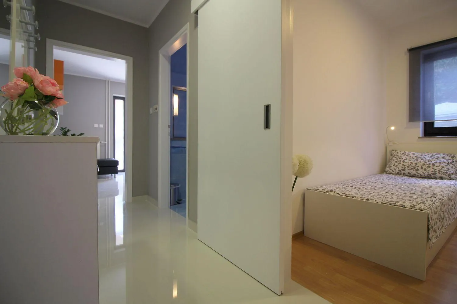 Modernes Apartment Mit Privater Terrasse, Grillbereich, Spielplatz, Liegen, Privatparkplatz Poreč